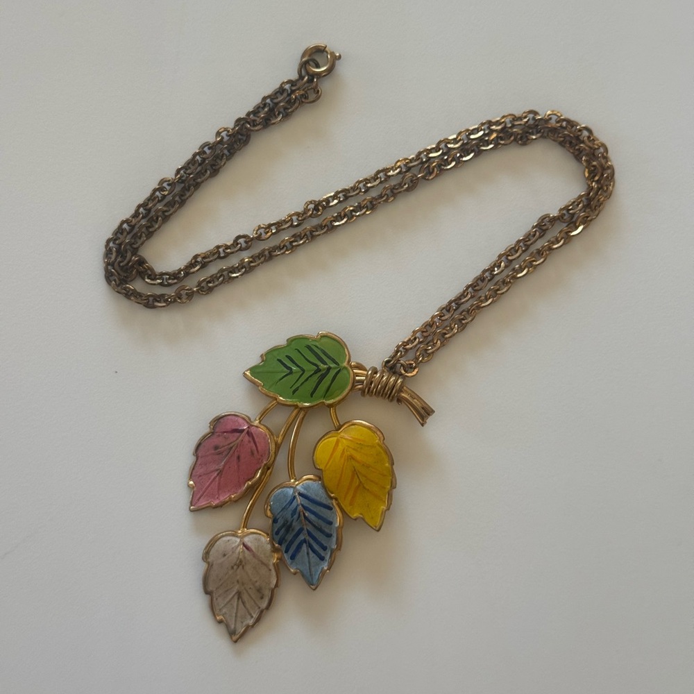 Vintage Leaf Cluster Pendant Necklace Gold Botanical Retro